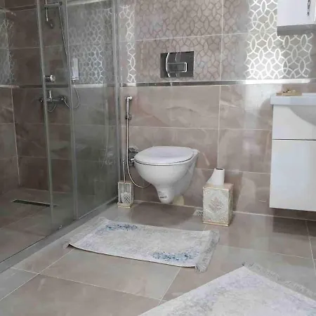Captivating House With Pool Near Ski Center In Kartepe Near Sapanca *
