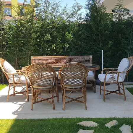 Captivating House With Pool Near Ski Center In Kartepe Near Sapanca Casa vacanze *